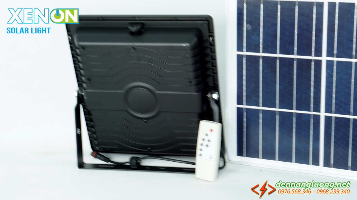 💡 Bảng Giá Đèn Pha NLMT 100W Mới Nhất Tháng 12/2025